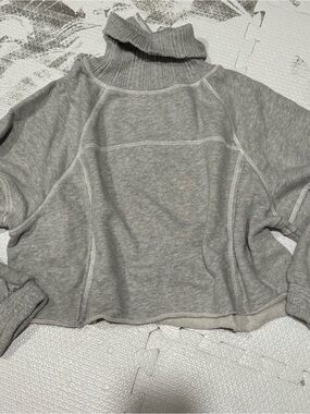 aerie Heather Gray Cropped Turtleneck Sweatshirt